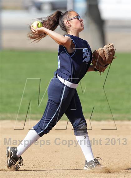 Thumbnail 2 in Antelope Valley vs. Quartz Hill JV (Hi Desert Classic) photogallery.