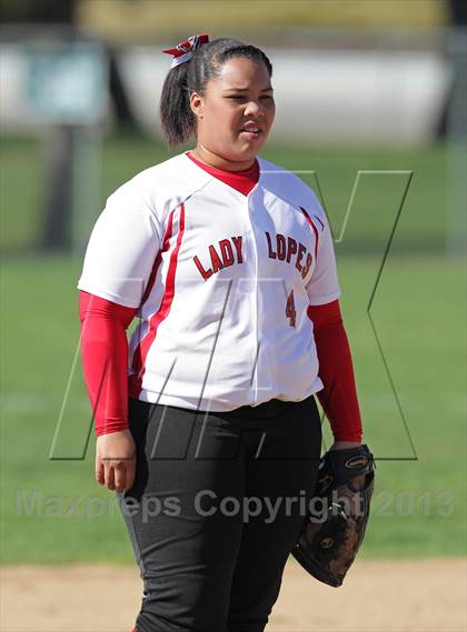 Thumbnail 3 in Antelope Valley vs. Quartz Hill JV (Hi Desert Classic) photogallery.