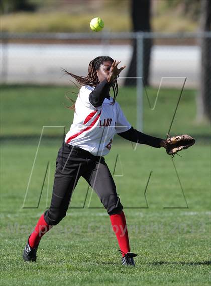 Thumbnail 2 in Antelope Valley vs. Quartz Hill JV (Hi Desert Classic) photogallery.