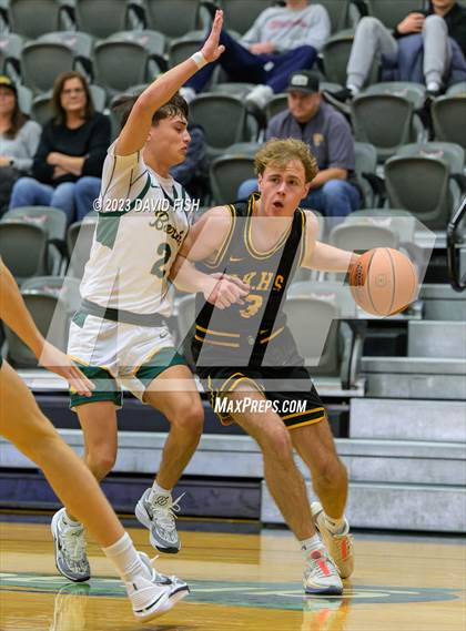 Thumbnail 2 in Bishop Kelly vs. Borah (The Capital Classic) photogallery.