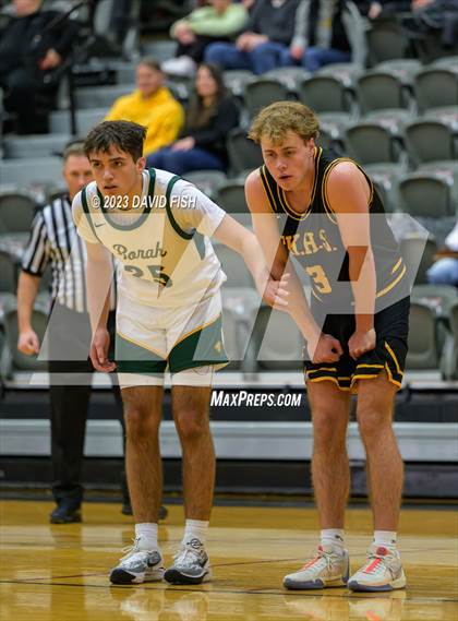 Thumbnail 1 in Bishop Kelly vs. Borah (The Capital Classic) photogallery.