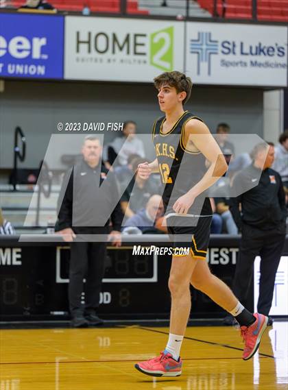 Thumbnail 2 in Bishop Kelly vs. Borah (The Capital Classic) photogallery.