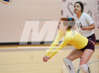 Thumbnail 3 in Waxahachie vs Red Oak photogallery.