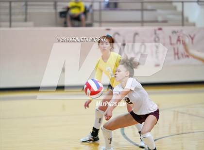 Thumbnail 2 in Waxahachie vs Red Oak photogallery.