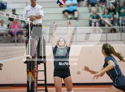 Thumbnail 1 in Waxahachie vs Red Oak photogallery.