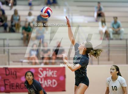 Thumbnail 3 in Waxahachie vs Red Oak photogallery.