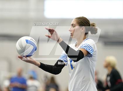 Thumbnail 2 in Utica Eisenhower vs. Imlay City (Beast of the East) photogallery.