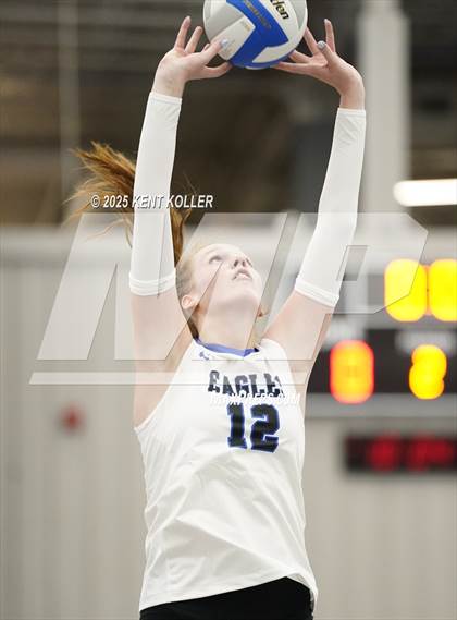 Thumbnail 2 in Utica Eisenhower vs. Imlay City (Beast of the East) photogallery.