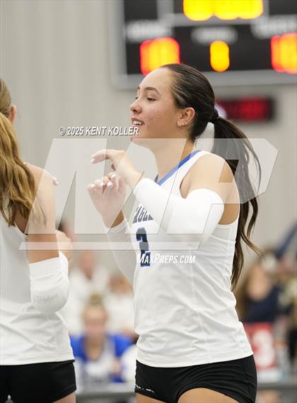 Thumbnail 2 in Utica Eisenhower vs. Imlay City (Beast of the East) photogallery.