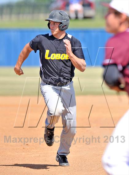 Thumbnail 3 in Cisco vs Bowie (UIL 2A Region 1 Bi-District Playoff) photogallery.