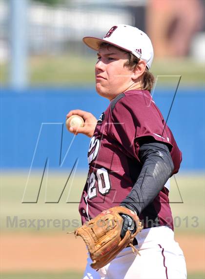 Thumbnail 1 in Cisco vs Bowie (UIL 2A Region 1 Bi-District Playoff) photogallery.
