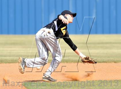 Thumbnail 1 in Cisco vs Bowie (UIL 2A Region 1 Bi-District Playoff) photogallery.