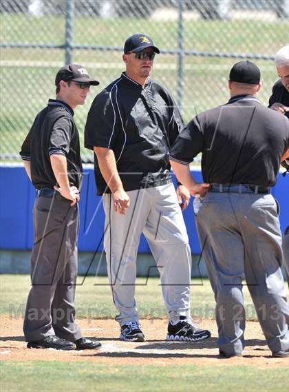 Thumbnail 2 in Cisco vs Bowie (UIL 2A Region 1 Bi-District Playoff) photogallery.