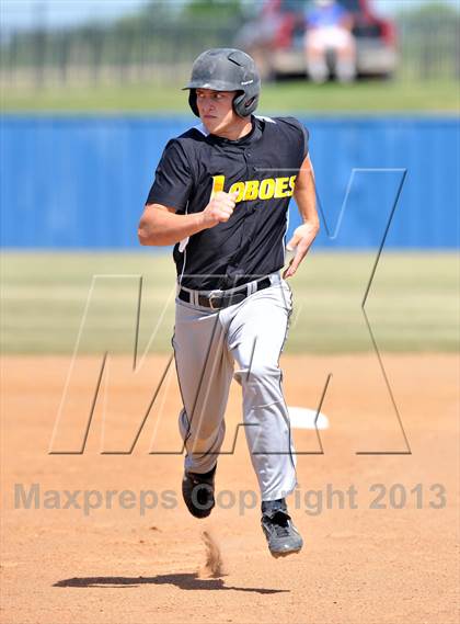 Thumbnail 2 in Cisco vs Bowie (UIL 2A Region 1 Bi-District Playoff) photogallery.