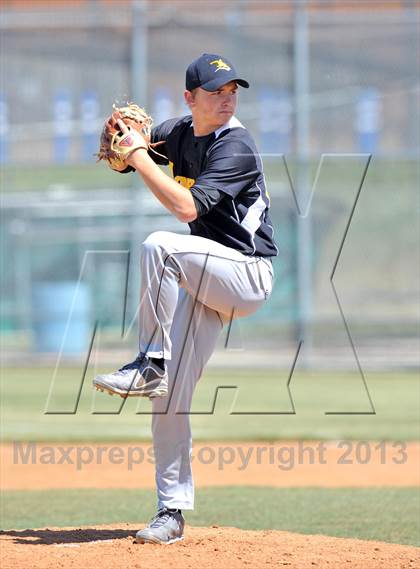 Thumbnail 1 in Cisco vs Bowie (UIL 2A Region 1 Bi-District Playoff) photogallery.