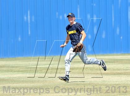 Thumbnail 2 in Cisco vs Bowie (UIL 2A Region 1 Bi-District Playoff) photogallery.