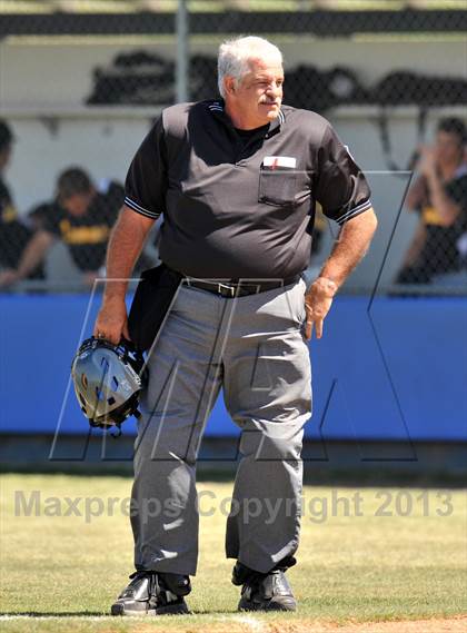 Thumbnail 3 in Cisco vs Bowie (UIL 2A Region 1 Bi-District Playoff) photogallery.