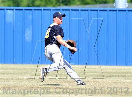 Thumbnail 3 in Cisco vs Bowie (UIL 2A Region 1 Bi-District Playoff) photogallery.