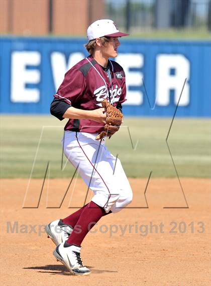 Thumbnail 3 in Cisco vs Bowie (UIL 2A Region 1 Bi-District Playoff) photogallery.