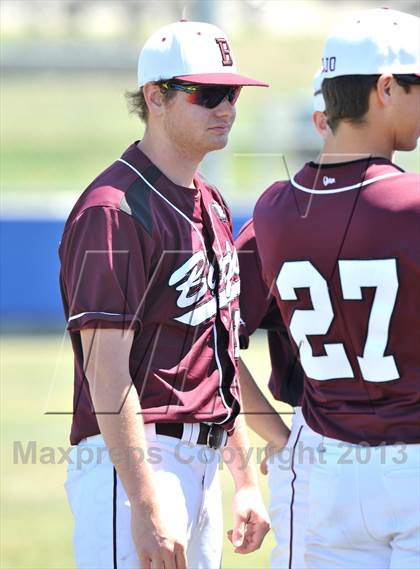 Thumbnail 3 in Cisco vs Bowie (UIL 2A Region 1 Bi-District Playoff) photogallery.
