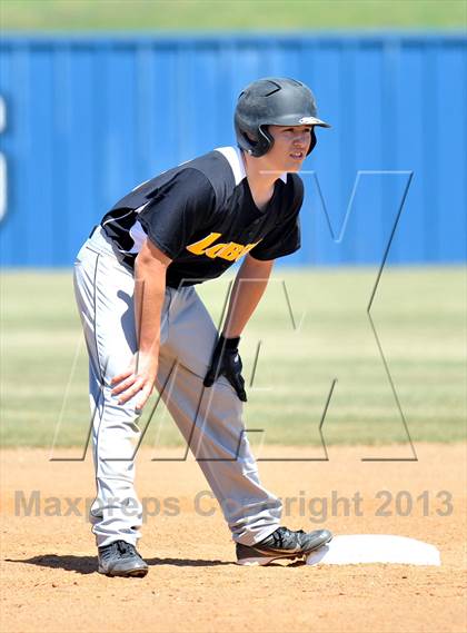 Thumbnail 3 in Cisco vs Bowie (UIL 2A Region 1 Bi-District Playoff) photogallery.