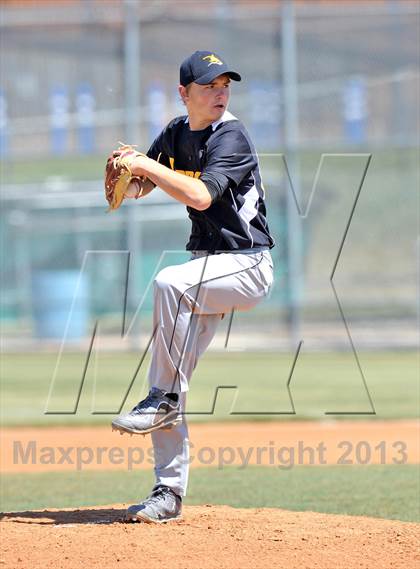Thumbnail 2 in Cisco vs Bowie (UIL 2A Region 1 Bi-District Playoff) photogallery.