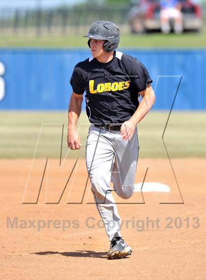 Thumbnail 1 in Cisco vs Bowie (UIL 2A Region 1 Bi-District Playoff) photogallery.