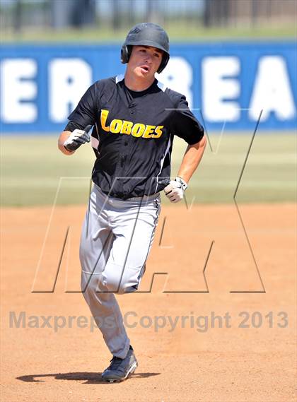 Thumbnail 1 in Cisco vs Bowie (UIL 2A Region 1 Bi-District Playoff) photogallery.