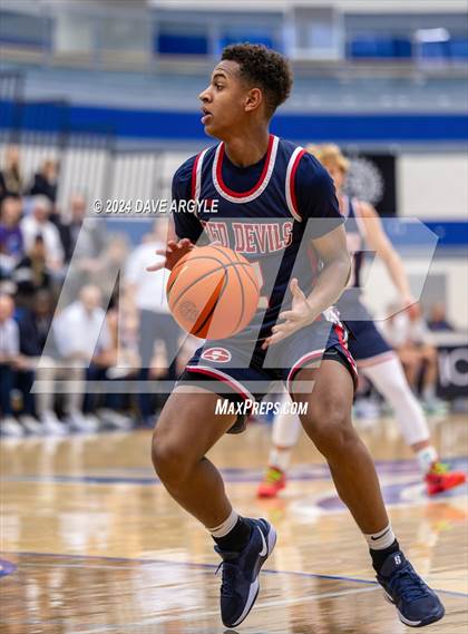 Thumbnail 2 in Springville vs. Montverde Academy (5 for the Fight National Hoopfest) photogallery.
