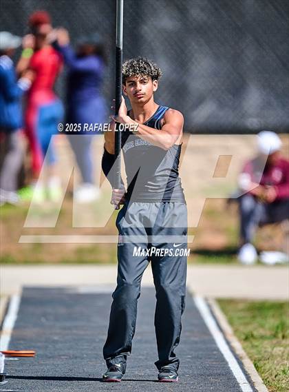 Thumbnail 3 in UIL 6A Track & Field Area 13&14 (Pole Vault) photogallery.