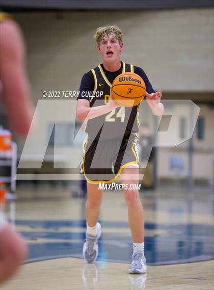 Thumbnail 3 in Davis @ Farmington photogallery.