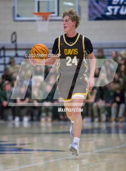 Thumbnail 3 in Davis @ Farmington photogallery.