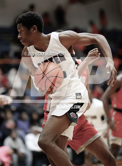 Thumbnail 1 in Alton vs. Cardinal Ritter (King Classic in the City of Champions)  photogallery.