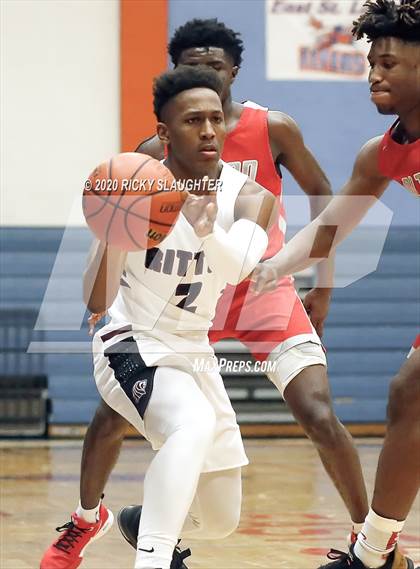 Thumbnail 1 in Alton vs. Cardinal Ritter (King Classic in the City of Champions)  photogallery.