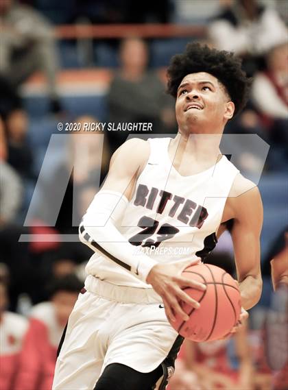 Thumbnail 3 in Alton vs. Cardinal Ritter (King Classic in the City of Champions)  photogallery.