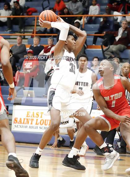 Thumbnail 1 in Alton vs. Cardinal Ritter (King Classic in the City of Champions)  photogallery.