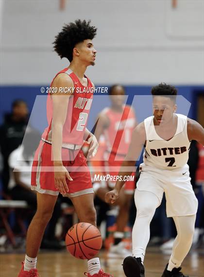 Thumbnail 3 in Alton vs. Cardinal Ritter (King Classic in the City of Champions)  photogallery.
