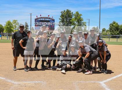 Thumbnail 3 in Arvin vs. Nipomo (CIF CS Division VI Championship) photogallery.