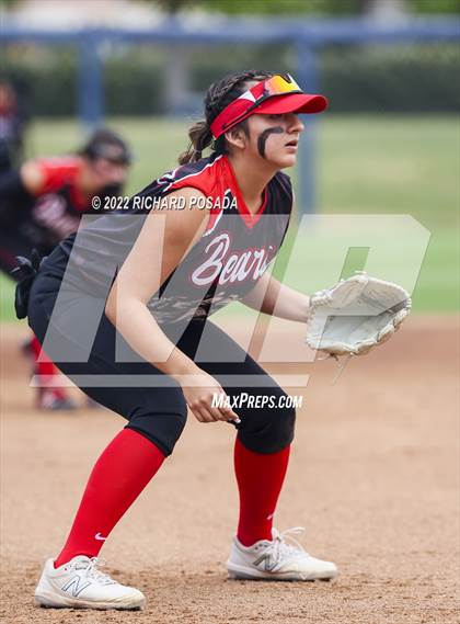 Thumbnail 2 in Arvin vs. Nipomo (CIF CS Division VI Championship) photogallery.