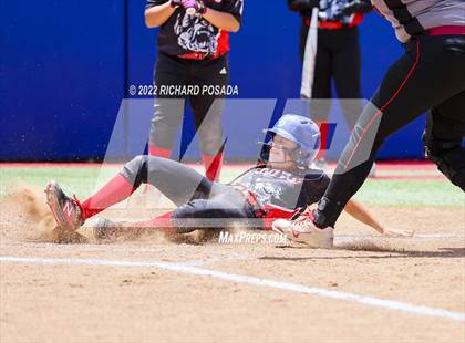 Thumbnail 2 in Arvin vs. Nipomo (CIF CS Division VI Championship) photogallery.