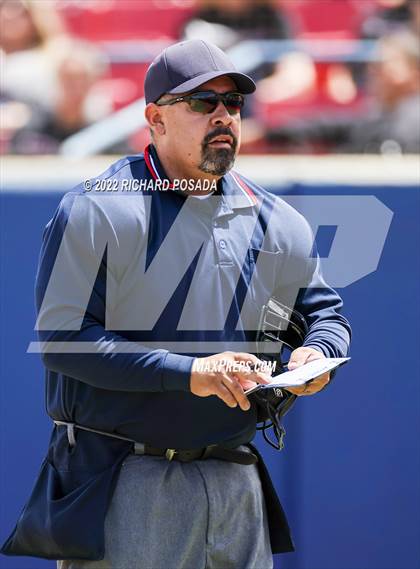 Thumbnail 2 in Arvin vs. Nipomo (CIF CS Division VI Championship) photogallery.