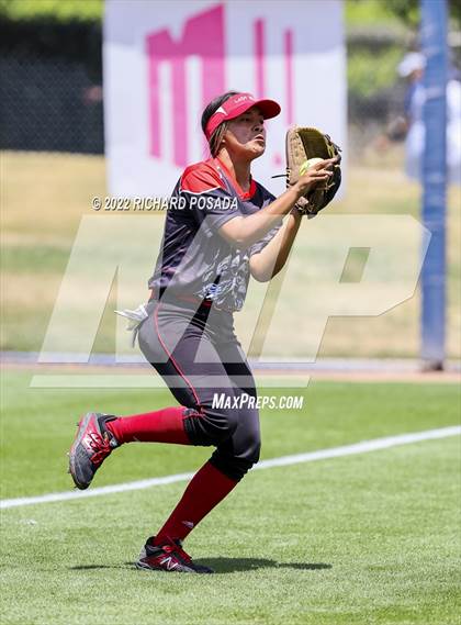 Thumbnail 2 in Arvin vs. Nipomo (CIF CS Division VI Championship) photogallery.
