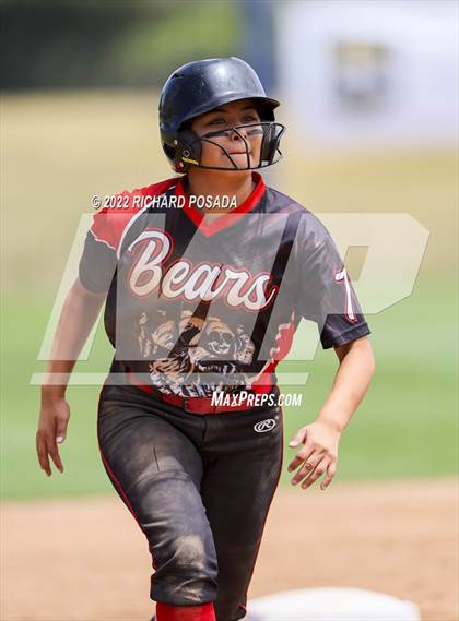 Thumbnail 1 in Arvin vs. Nipomo (CIF CS Division VI Championship) photogallery.