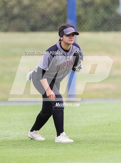 Thumbnail 3 in Arvin vs. Nipomo (CIF CS Division VI Championship) photogallery.
