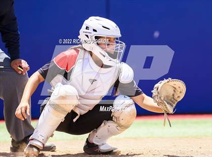 Thumbnail 3 in Arvin vs. Nipomo (CIF CS Division VI Championship) photogallery.