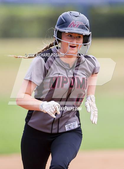 Thumbnail 3 in Arvin vs. Nipomo (CIF CS Division VI Championship) photogallery.