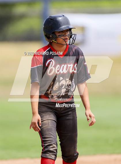 Thumbnail 2 in Arvin vs. Nipomo (CIF CS Division VI Championship) photogallery.