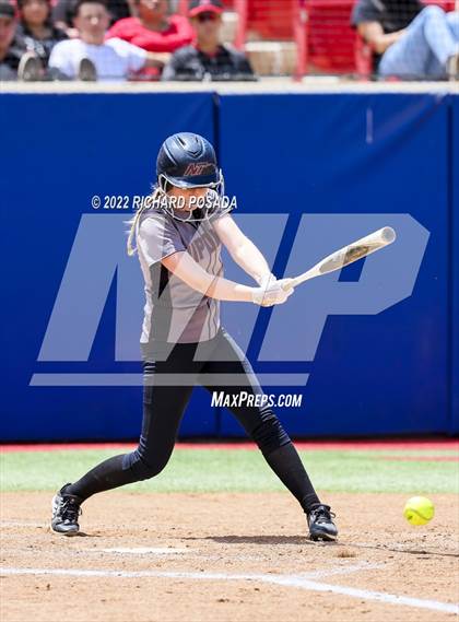 Thumbnail 3 in Arvin vs. Nipomo (CIF CS Division VI Championship) photogallery.