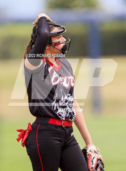 Thumbnail 2 in Arvin vs. Nipomo (CIF CS Division VI Championship) photogallery.