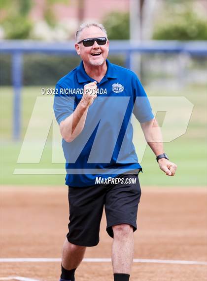 Thumbnail 2 in Arvin vs. Nipomo (CIF CS Division VI Championship) photogallery.